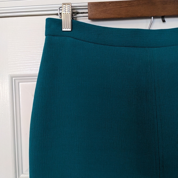 ANN TAYLOR Split Front Pencil Skirt - Picture 3 of 7